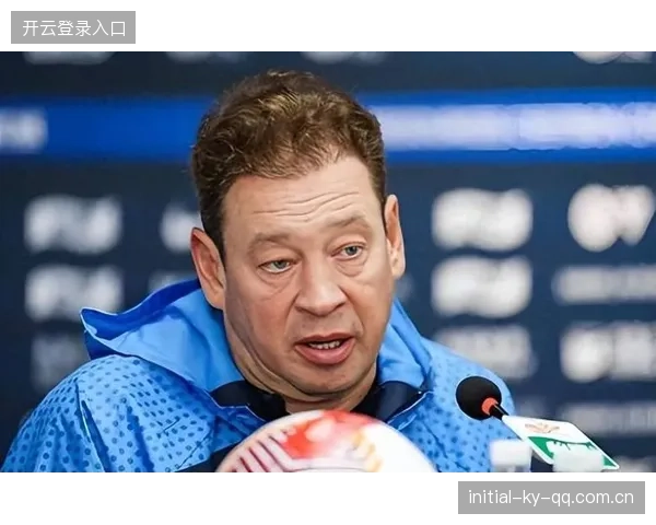球员退役后转型教练与解说成新常态：竞技人生的蝶变之路